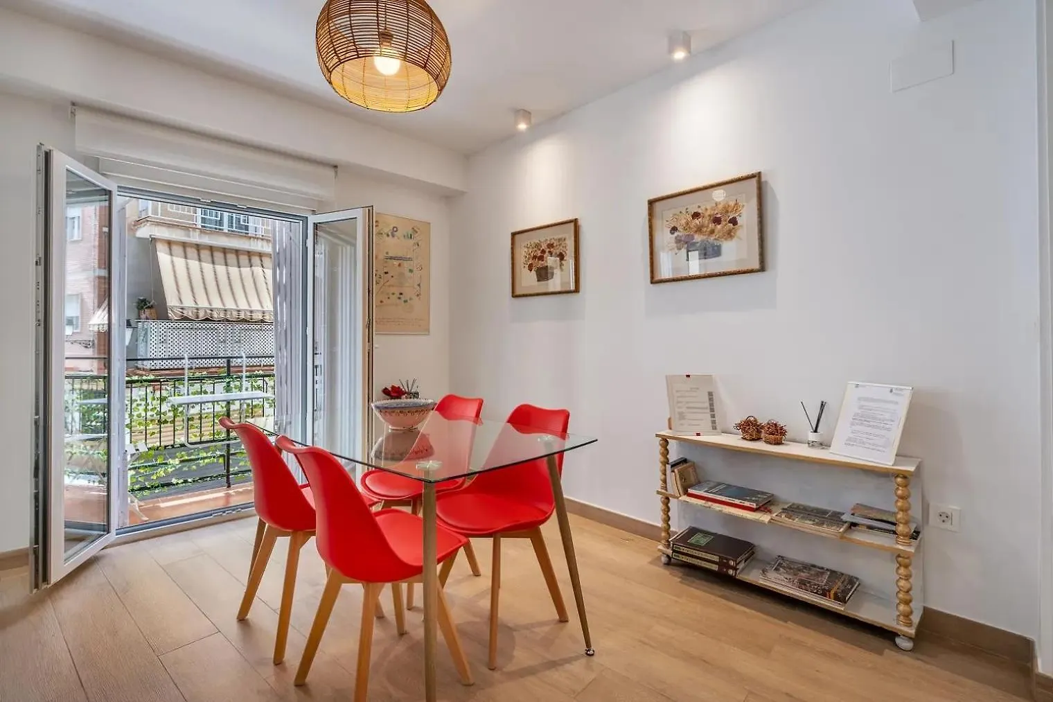 Precioso apartamento con patio Granada 0*,